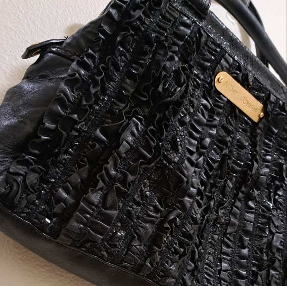 Betsey Johnson • Black Leather Ruffle Zip Y2k Handbag Satchel Shoulder Bag 00s - Picture 4 of 15